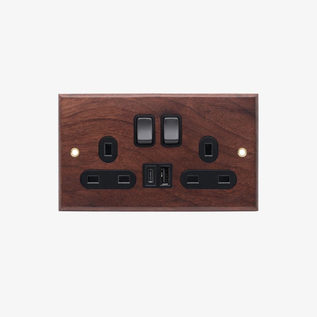 Heritage Walnut Dual UK Socket with USB Charging Hub